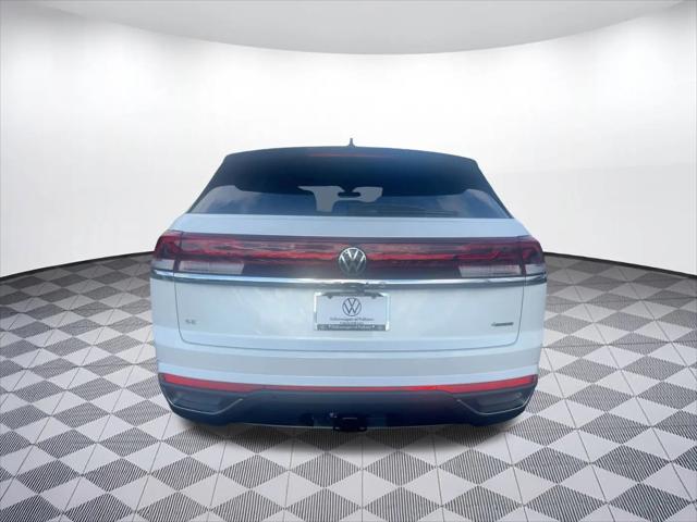 2026 Volkswagen Atlas Cross Sport SE with Technology