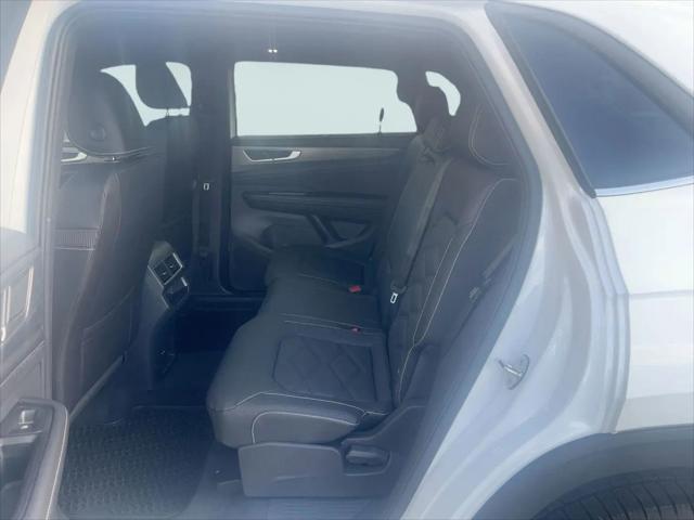 2026 Volkswagen Atlas Cross Sport SE with Technology