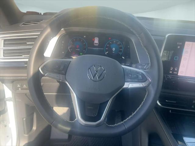 2026 Volkswagen Atlas Cross Sport SE with Technology