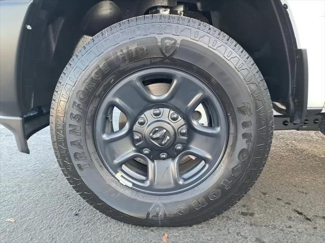 2026 Ram 3500 Tradesman Crew Cab 4x4 8' Box