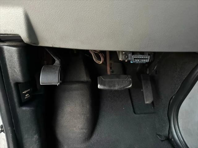 2010 Ford E-450 Cutaway E-450