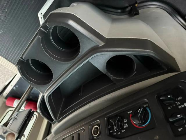 2010 Ford E-450 Cutaway E-450