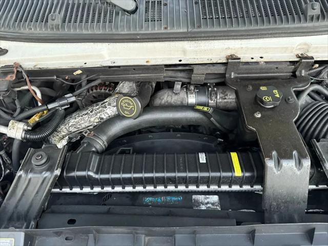 2010 Ford E-450 Cutaway E-450