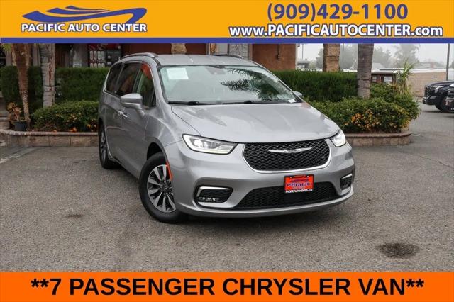 2021 Chrysler Pacifica Touring L for sale in Fontana, CA
