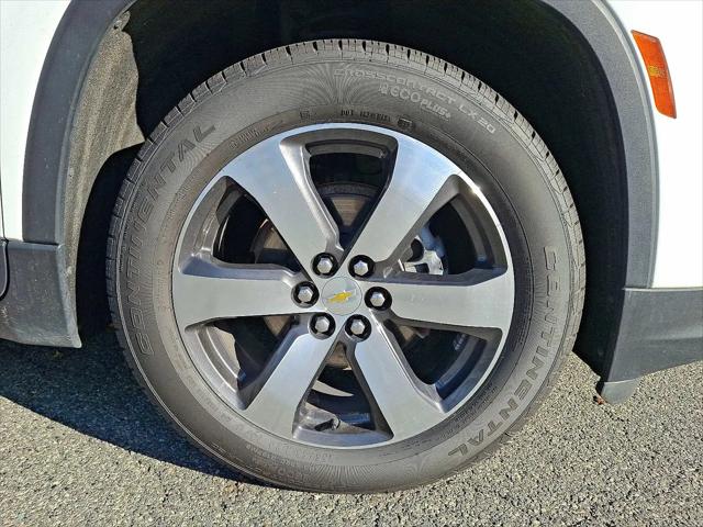 2023 Chevrolet Traverse AWD LT Leather