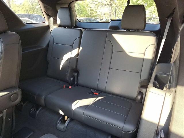 2023 Chevrolet Traverse AWD LT Leather