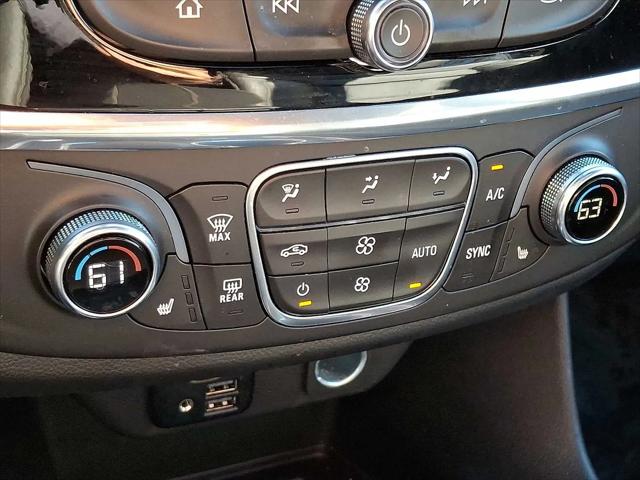 2023 Chevrolet Traverse AWD LT Leather