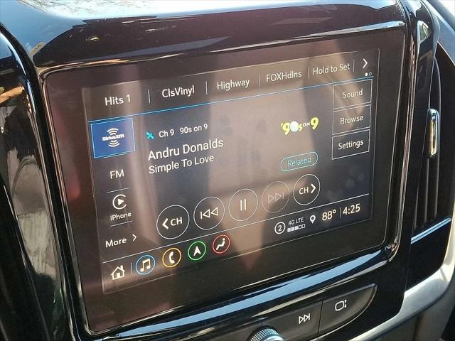 2023 Chevrolet Traverse AWD LT Leather