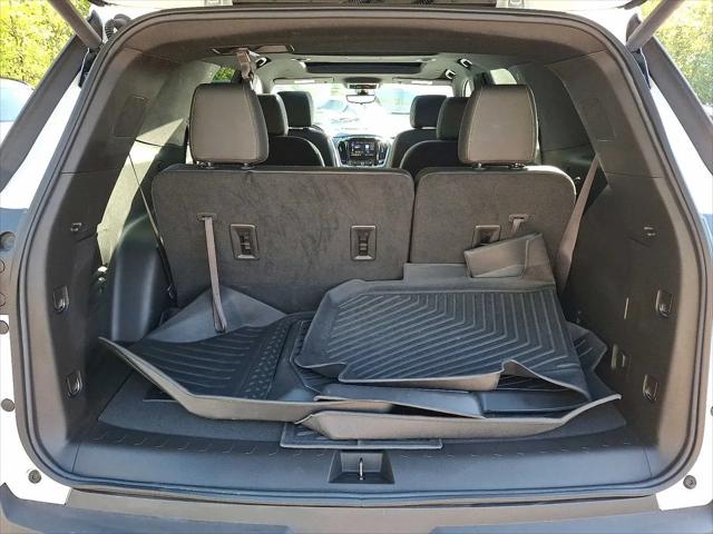 2023 Chevrolet Traverse AWD LT Leather