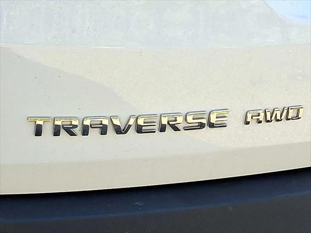 2023 Chevrolet Traverse AWD LT Leather