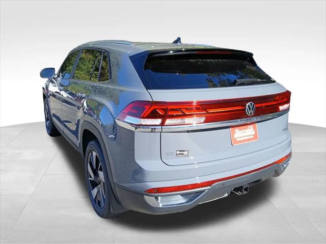 2026 Volkswagen Atlas Cross Sport SE with Technology