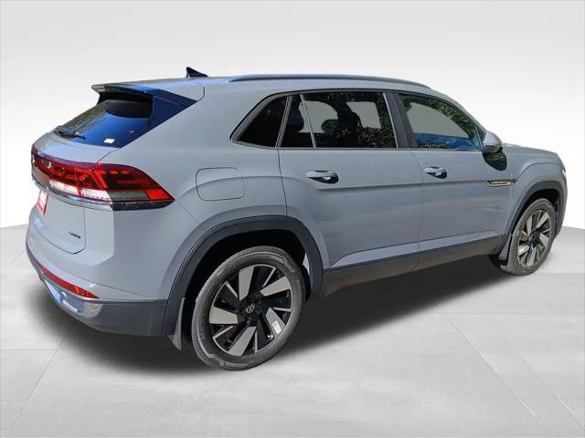 2026 Volkswagen Atlas Cross Sport SE with Technology