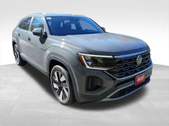 2026 Volkswagen Atlas Cross Sport SE with Technology