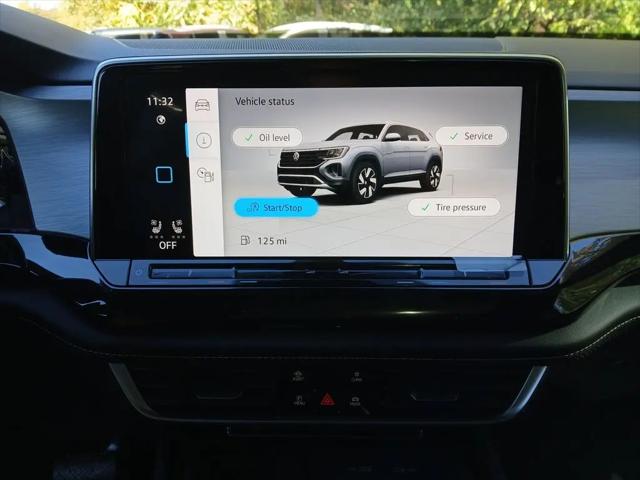 2026 Volkswagen Atlas Cross Sport SE with Technology