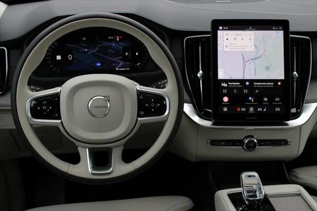 2026 Volvo XC90 Ultra Dark Theme, B6 AWD Gas (mild hybrid), Gasoline, 7 Seats