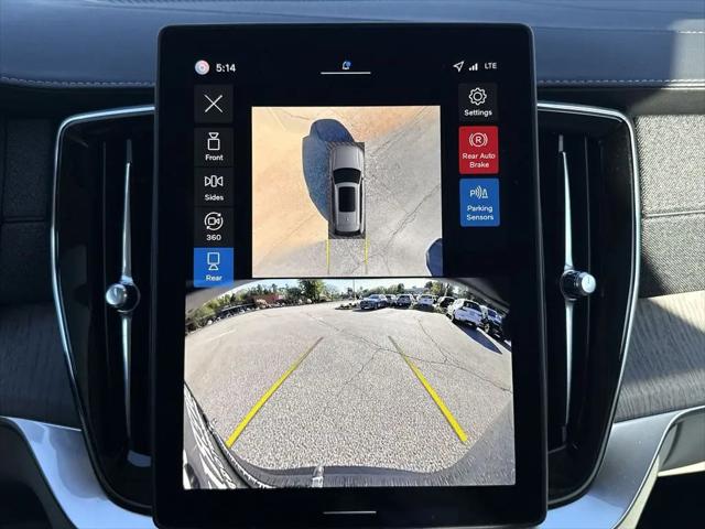 2026 Volvo XC90 Ultra Dark Theme, B6 AWD Gas (mild hybrid), Gasoline, 7 Seats