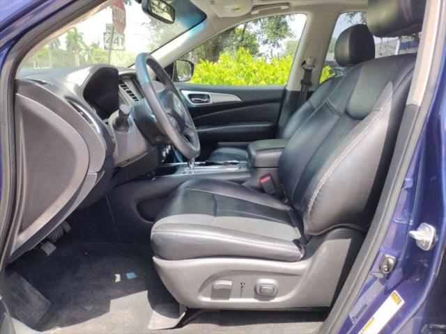 2017 Nissan Pathfinder SL
