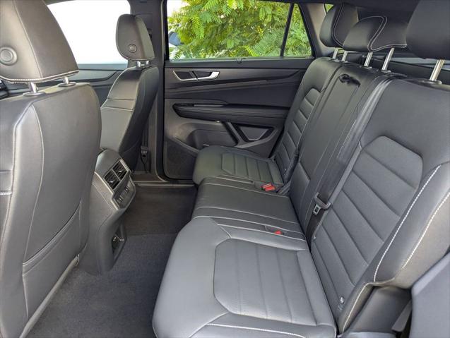 2026 Volkswagen Atlas Cross Sport 2.0T SEL R-Line Black
