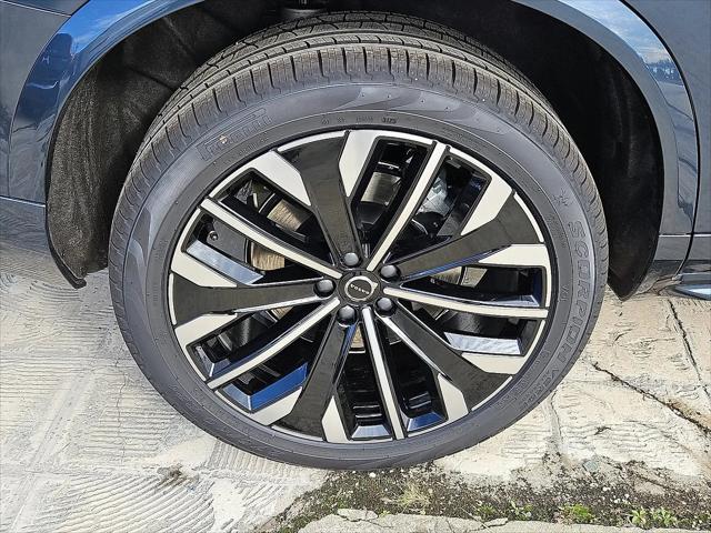 2026 Volvo XC90 Plug-In Hybrid Plus, T8 AWD, Electric/Gasoline, Bright, 7 Seats