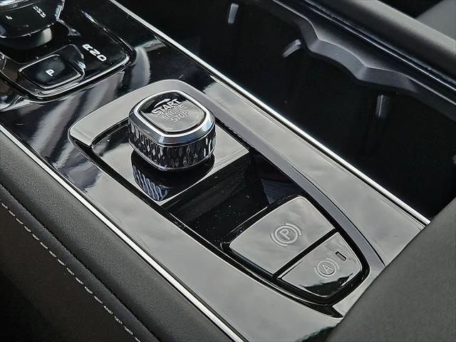 2026 Volvo XC90 Plug-In Hybrid Plus, T8 AWD, Electric/Gasoline, Bright, 7 Seats