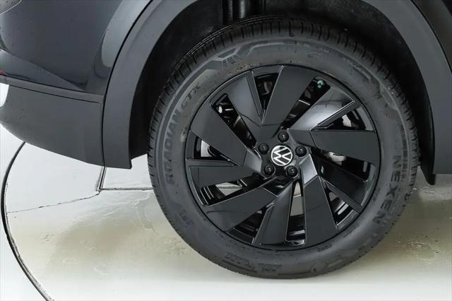 2026 Volkswagen Atlas Cross Sport SE with Technology