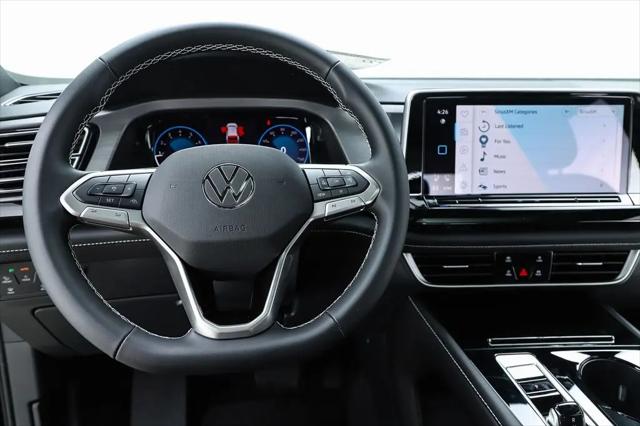 2026 Volkswagen Atlas Cross Sport SE with Technology