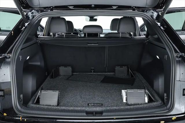 2026 Volkswagen Atlas Cross Sport SE with Technology