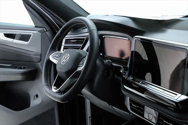 2026 Volkswagen Atlas Cross Sport SE with Technology