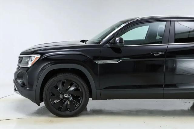 2026 Volkswagen Atlas Cross Sport SE with Technology