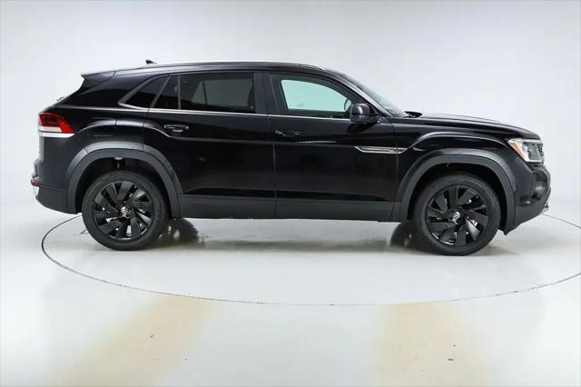 2026 Volkswagen Atlas Cross Sport SE with Technology