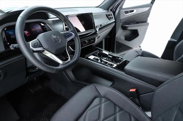 2026 Volkswagen Atlas Cross Sport SE with Technology