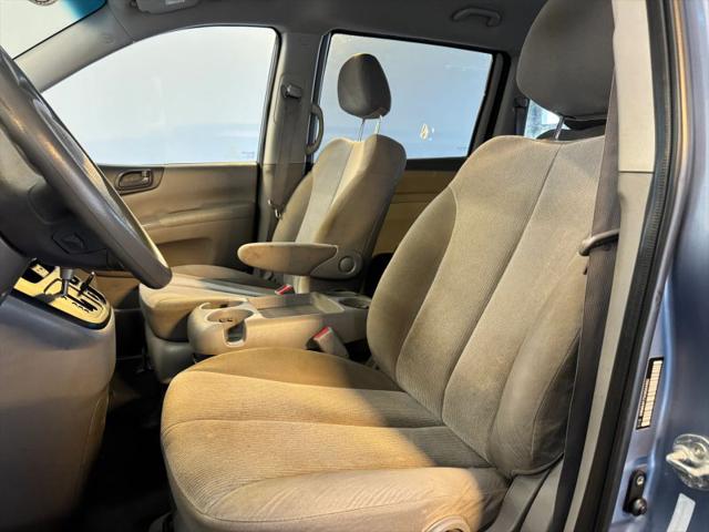 2012 Kia Sedona LX