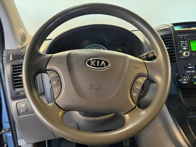 2012 Kia Sedona LX
