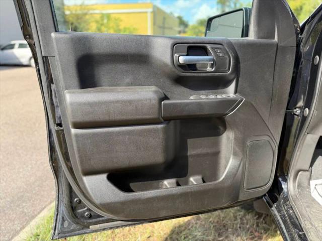 2021 Chevrolet Silverado 1500 4WD Crew Cab Short Bed Custom