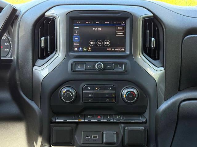 2021 Chevrolet Silverado 1500 4WD Crew Cab Short Bed Custom