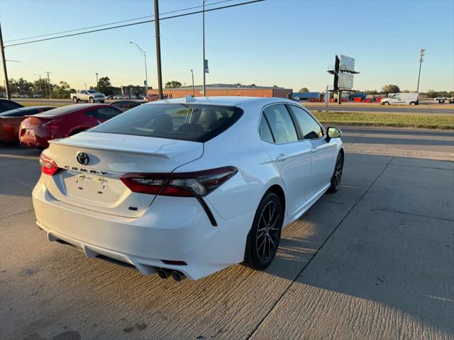 2024 Toyota Camry SE