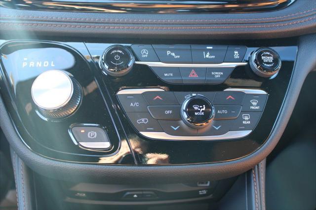 2026 Chrysler Pacifica Pinnacle