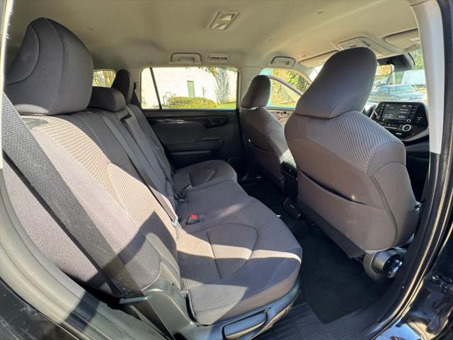 2020 Toyota Highlander LE