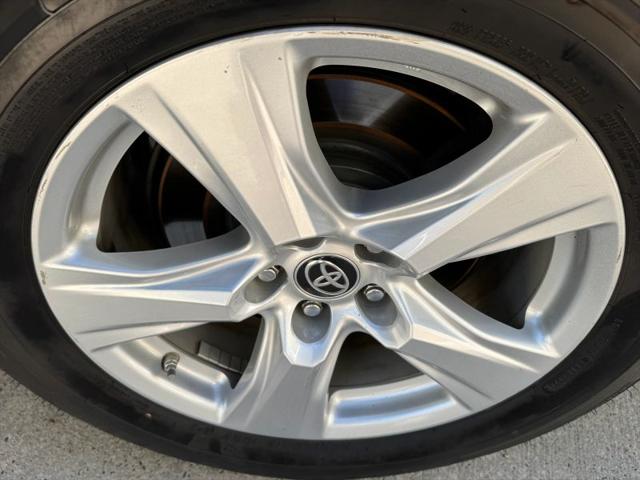 2020 Toyota Highlander LE