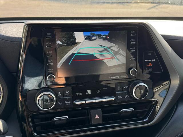 2020 Toyota Highlander LE