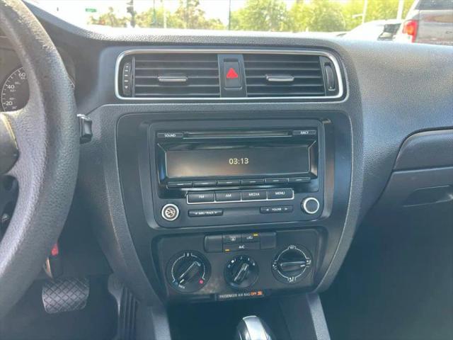2013 Volkswagen Jetta 2.0L S