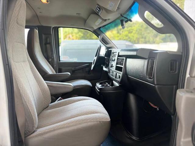 2018 GMC Savana 3500 LT