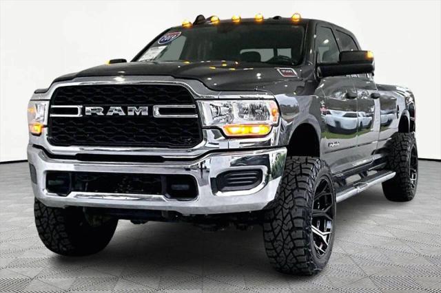 2019 Ram 3500 Tradesman Crew Cab 4x4 8' Box for sale in Tampa, FL