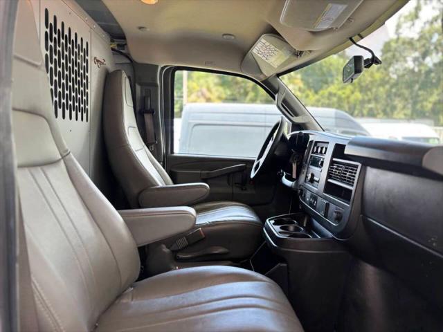 2023 GMC Savana Cargo RWD 2500 Extended Wheelbase Work Van
