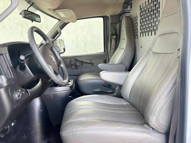 2023 GMC Savana Cargo RWD 2500 Extended Wheelbase Work Van