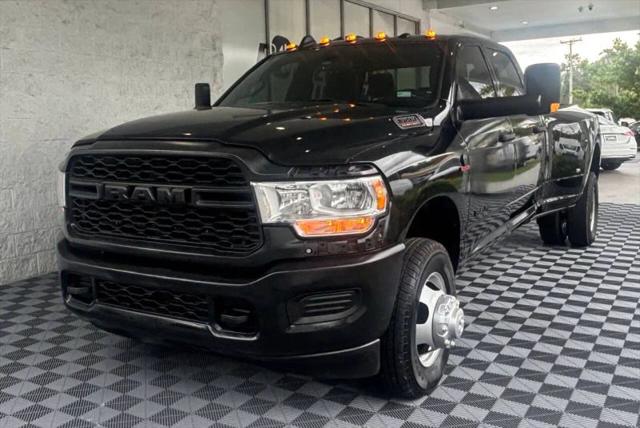 2022 Ram 3500 Tradesman Crew Cab 4x4 8' Box