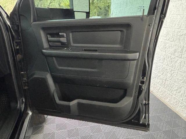 2022 Ram 3500 Tradesman Crew Cab 4x4 8' Box