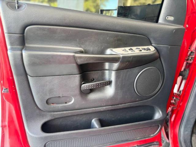 2004 Dodge Ram 3500 SLT/Laramie