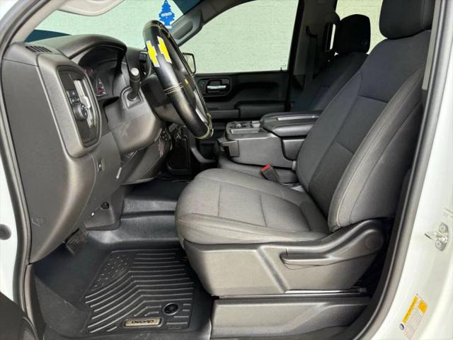 2021 Chevrolet Silverado 1500 2WD Crew Cab Short Bed Custom
