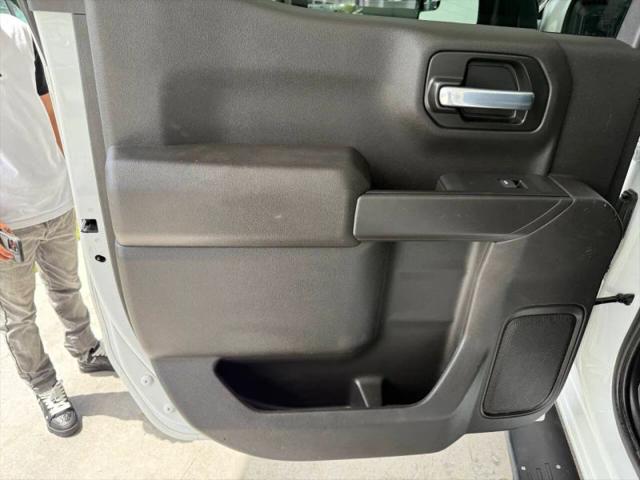 2021 Chevrolet Silverado 1500 2WD Crew Cab Short Bed Custom